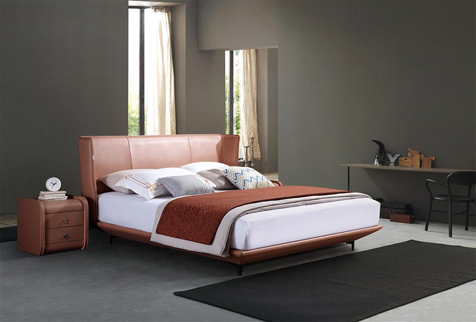Italian Style Solid Wood Leather Upholstered Bed